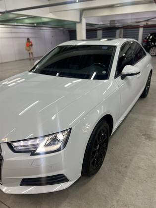 AUDI A4 2.0 TFSI AMBIENTE GASOLINA 4P S TRONIC